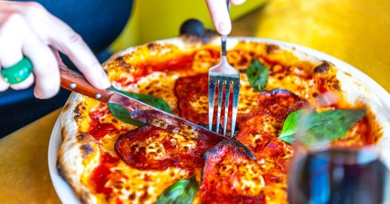 Pizza restaurant italien People Hostel Caen