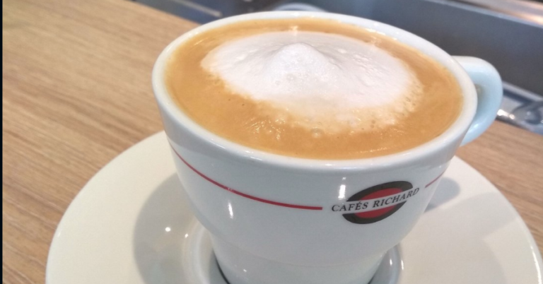 Café barista hostel Paris Bercy