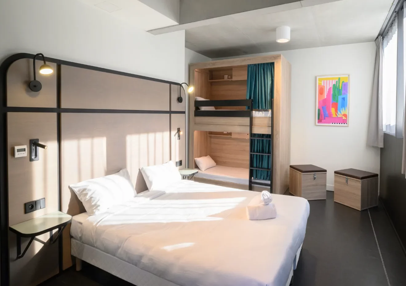 Private or family rooms The People Hostel Paris Belleville