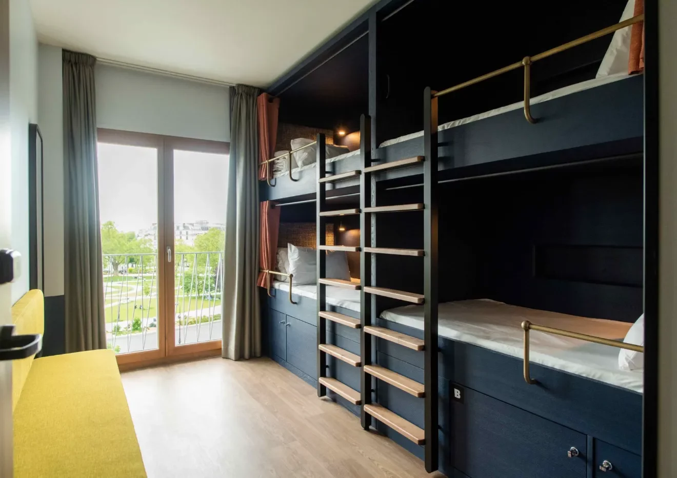 The People Hostel Dortoir Paris Nation